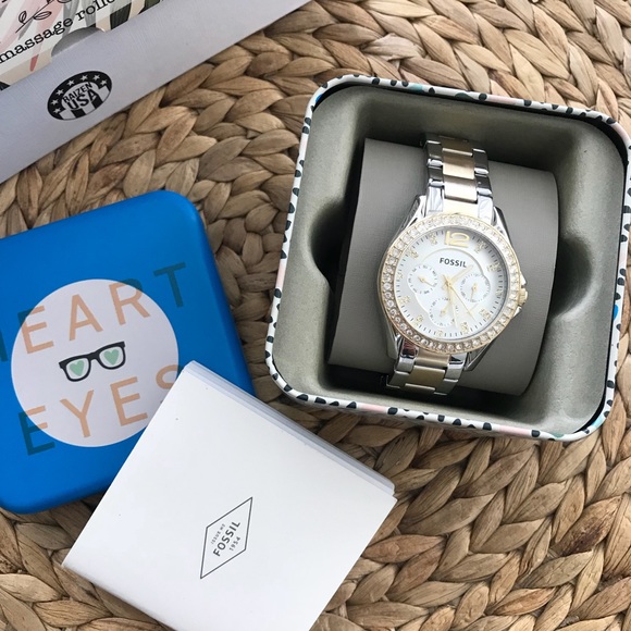 Fossil Accessories - ES3204 Fossil Watch Riley